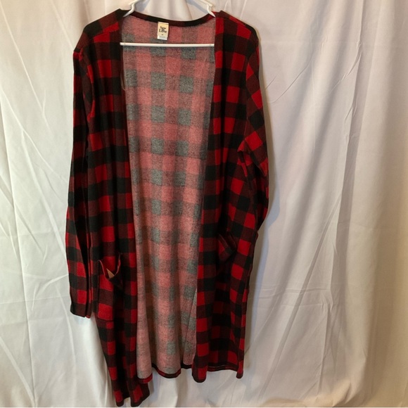 Sew In Love Sweaters - Sew in Love Womens Plus Size Red Buffalo Long Sleeve Cardigan w/Pockets Size 2XL